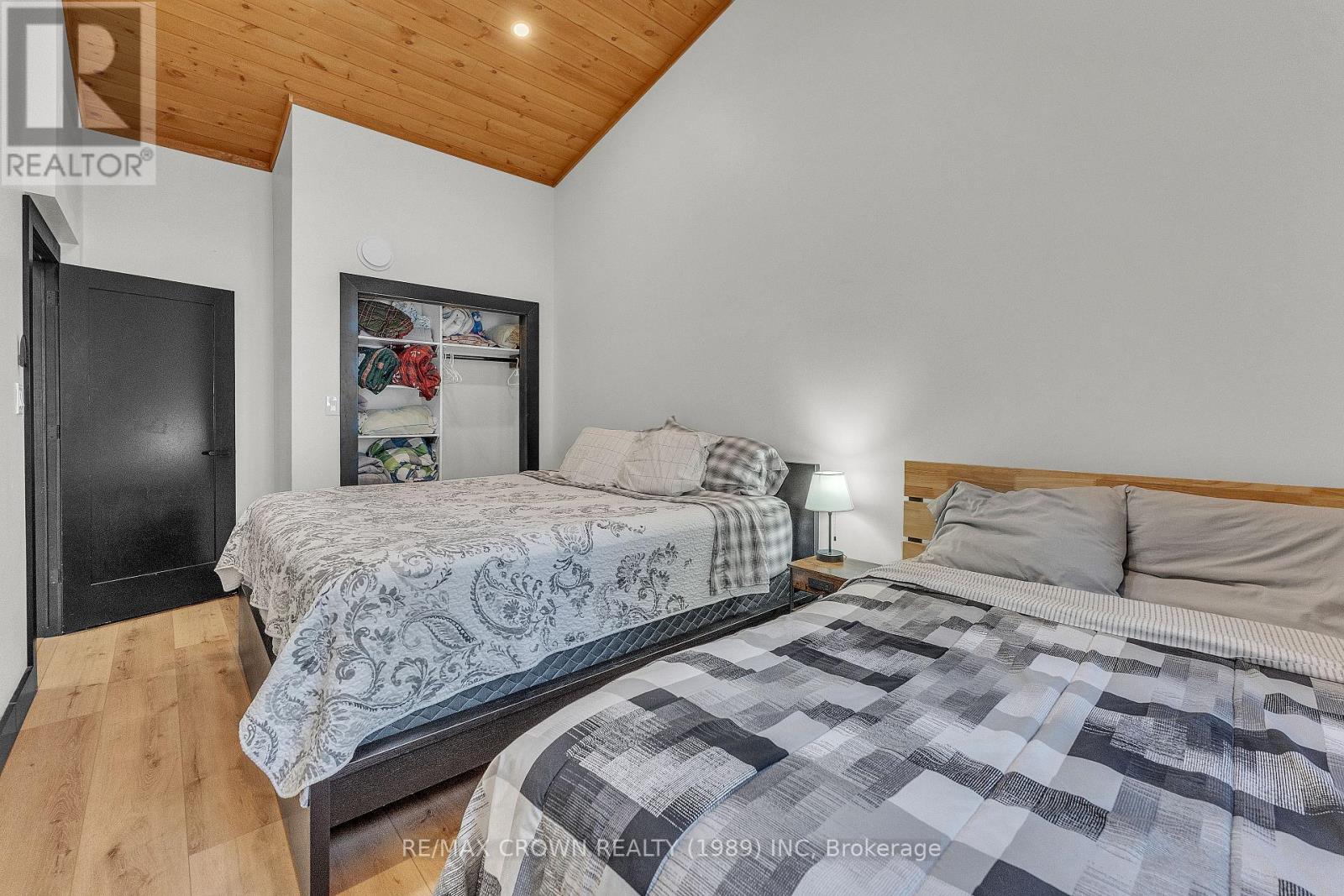 560 Pinecreek Crescent, Callander, ON