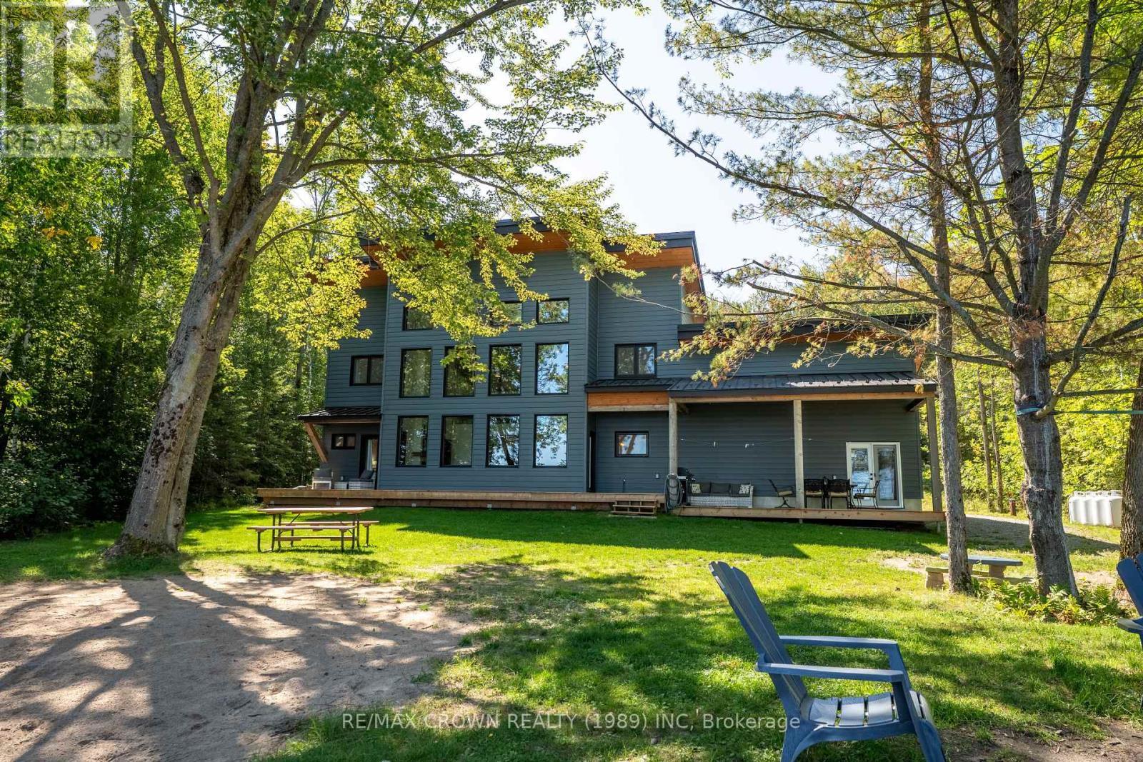 560 Pinecreek Crescent, Callander, ON