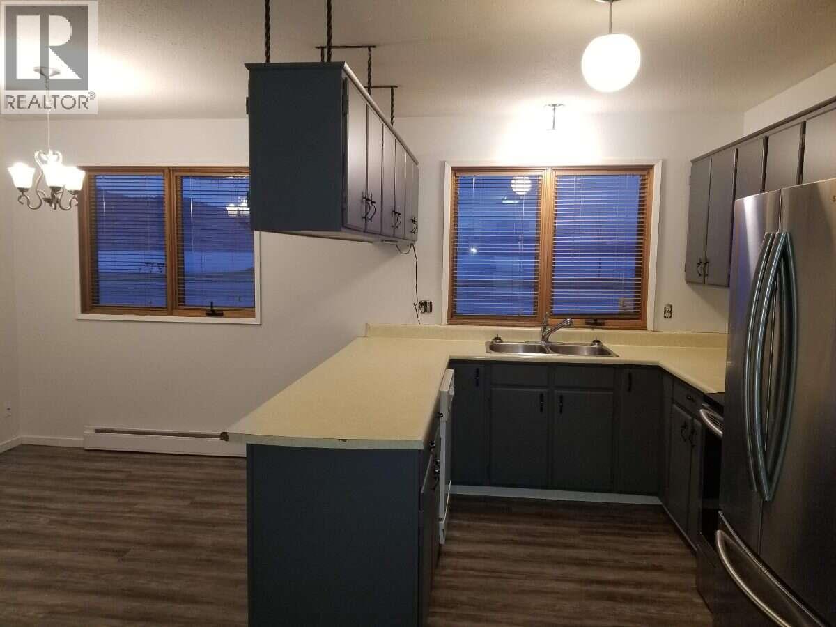 4194 Beach Avenue, Peachland, BC