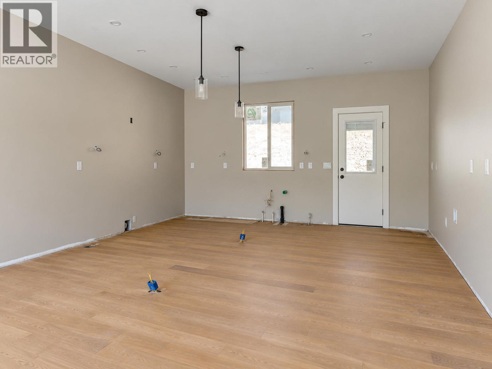 1660 8 Street Se, Salmon Arm, BC
