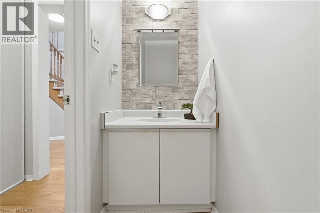 3193 Maderna Road, Burlington, ON