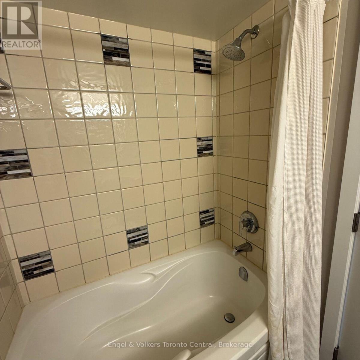 4 pc bath - 322 - 156 Jozo Weider Boulevard, Blue Mountains, ON