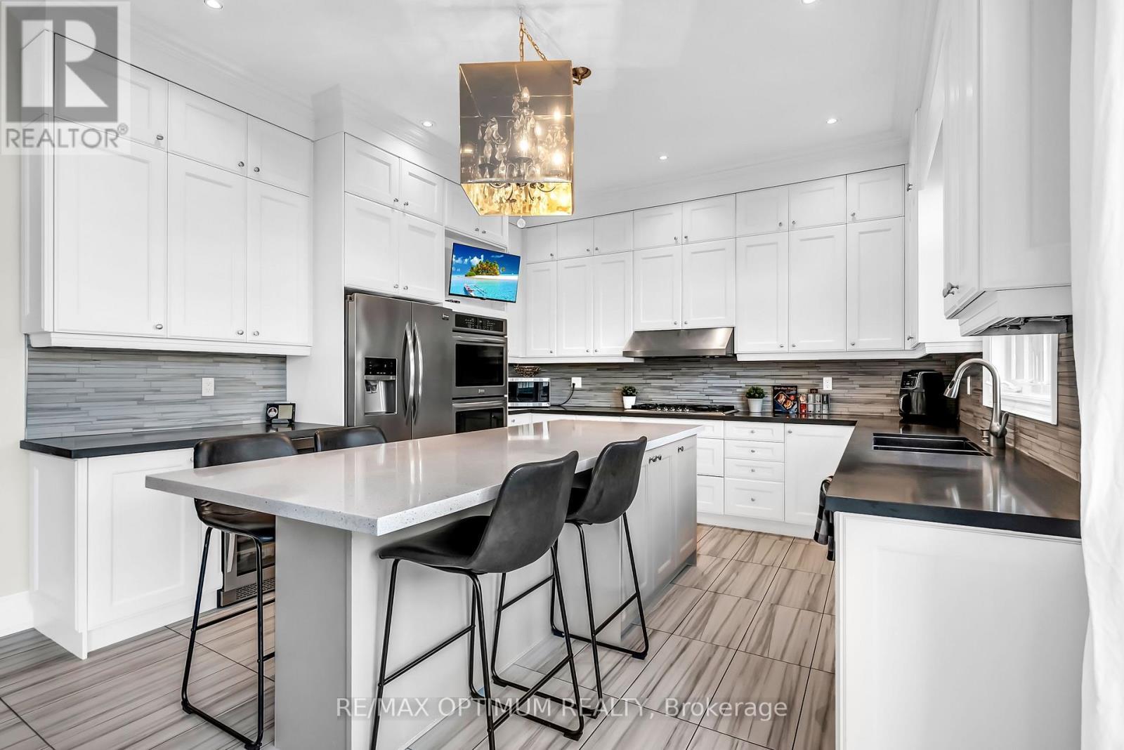 3 Port Hope Hollow, Brampton, ON