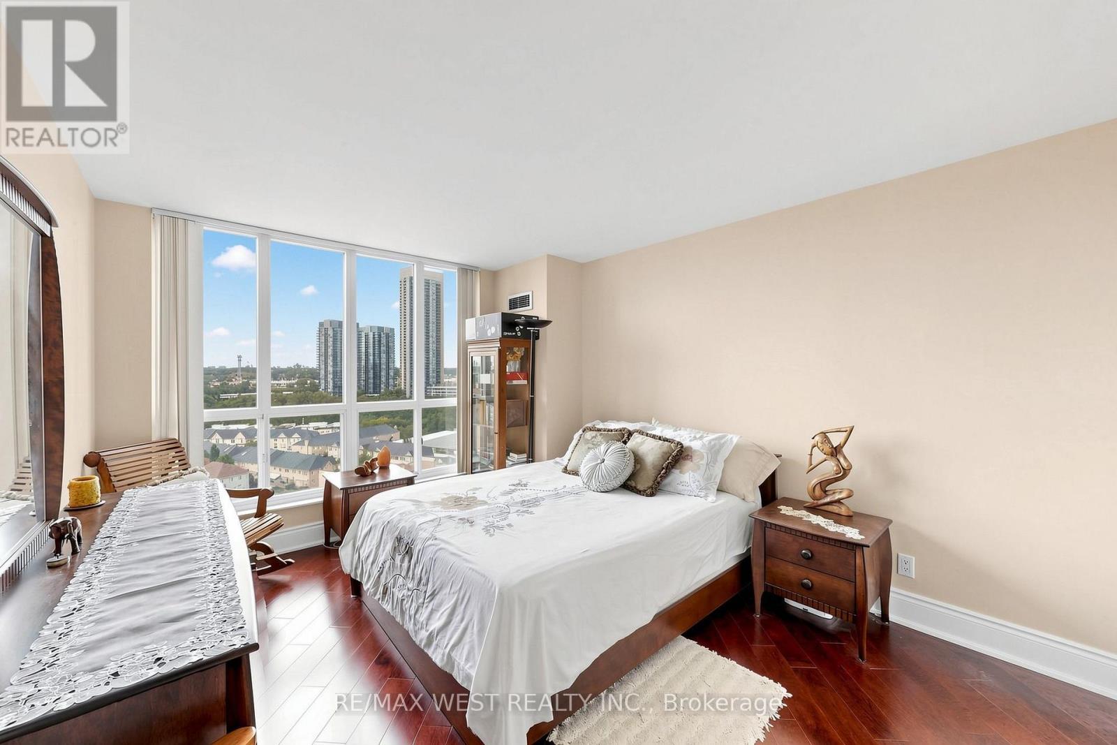 1404 - 2287 Lake Shore Boulevard W, Toronto, ON