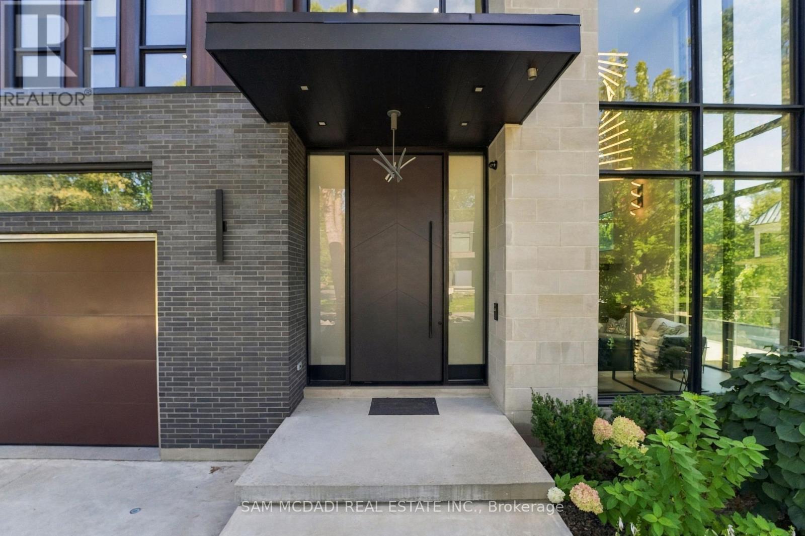 112 Elton Park Road, Oakville, ON