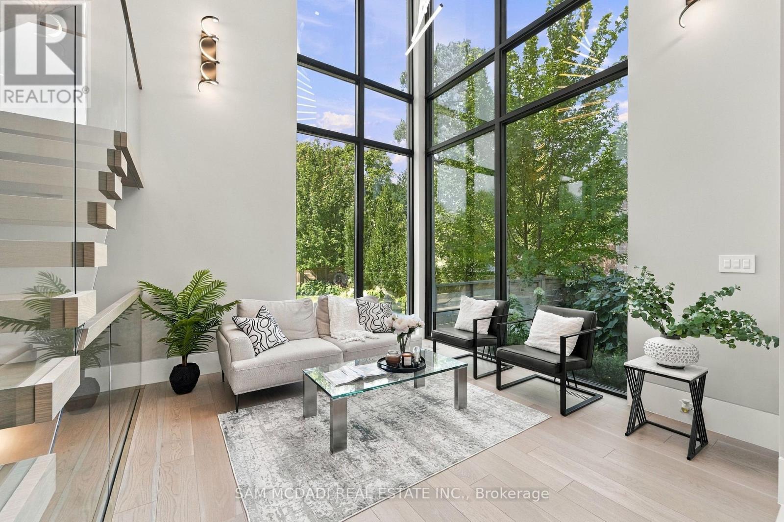 112 Elton Park Road, Oakville, ON
