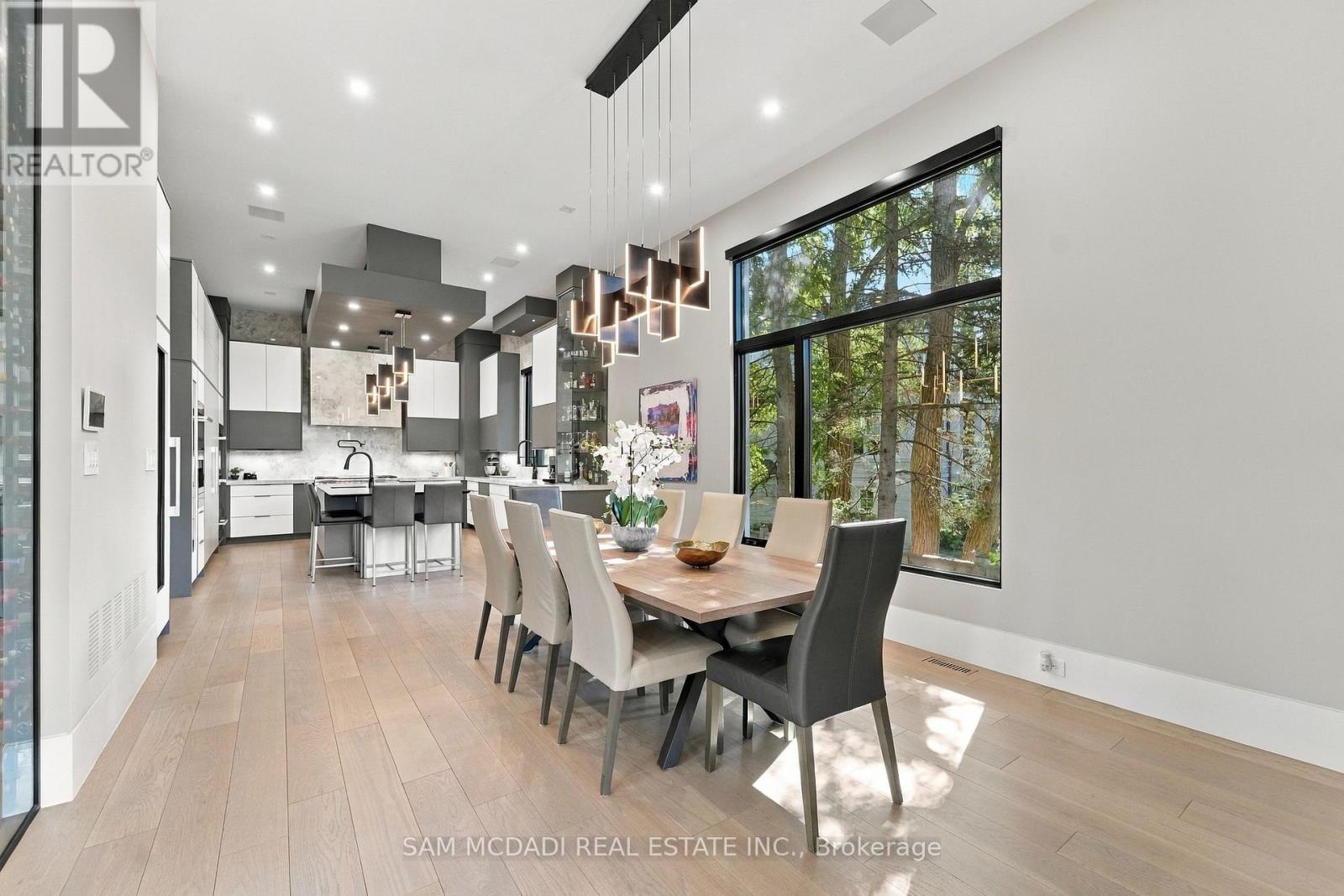 112 Elton Park Road, Oakville, ON