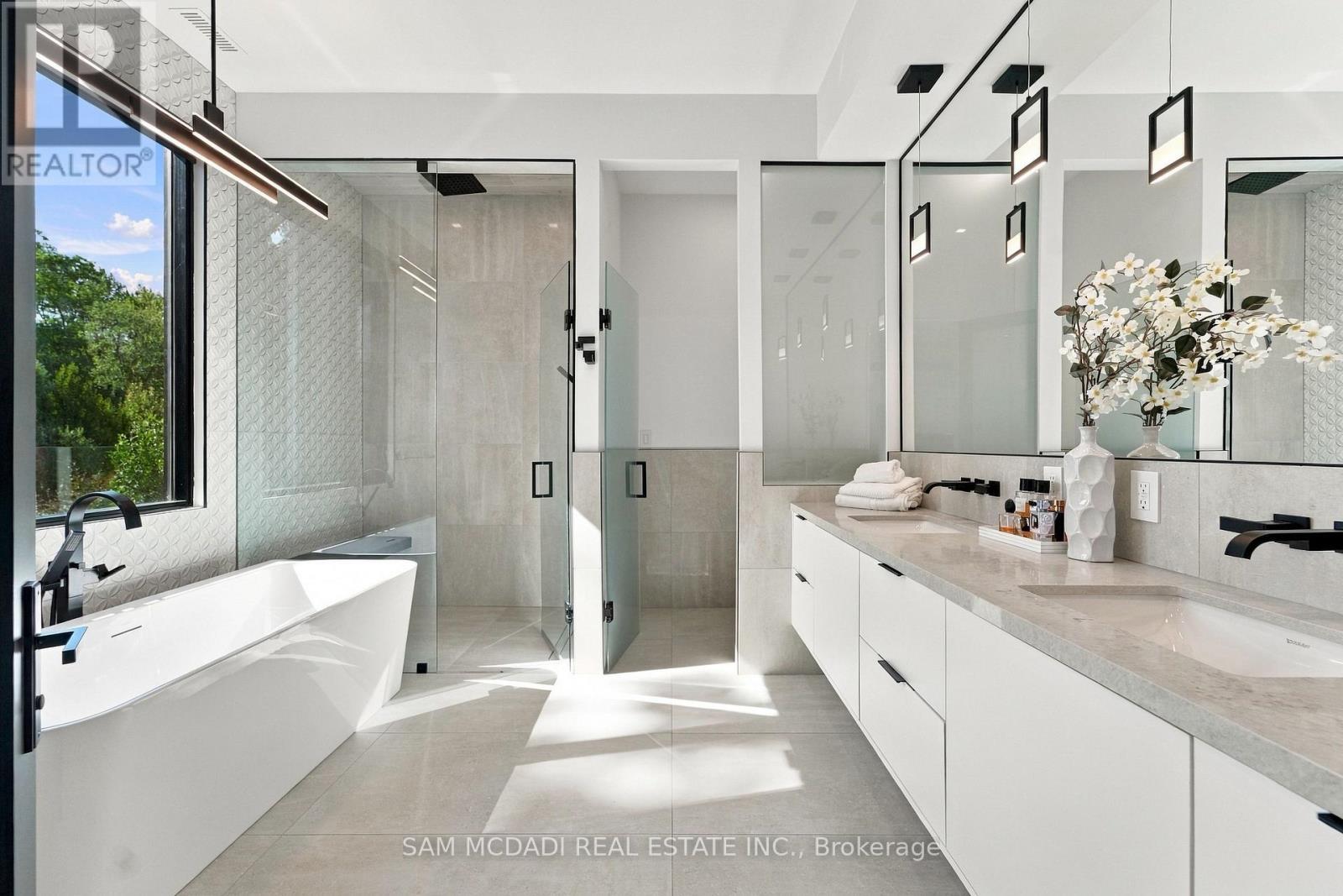 112 Elton Park Road, Oakville, ON