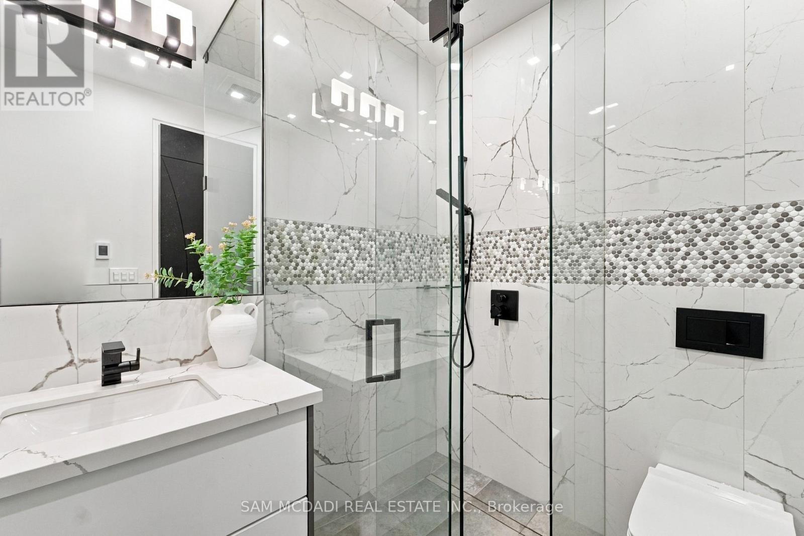 112 Elton Park Road, Oakville, ON