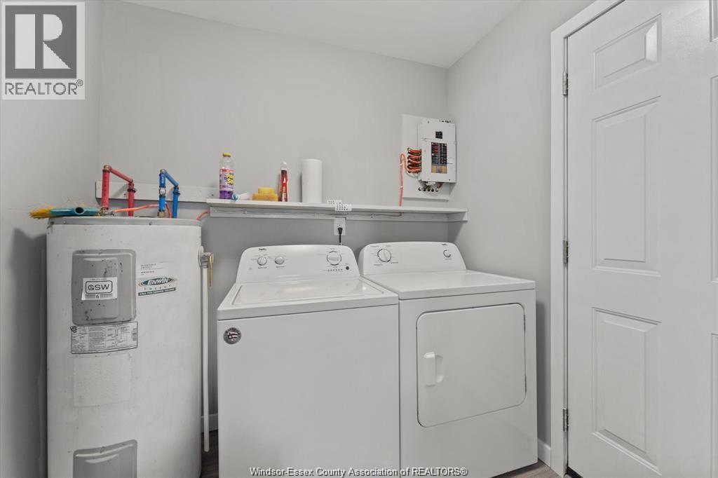 561 Chippawa Street, Windsor, ON