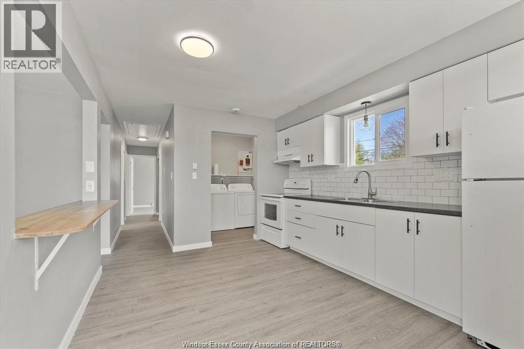561 Chippawa Street, Windsor, ON
