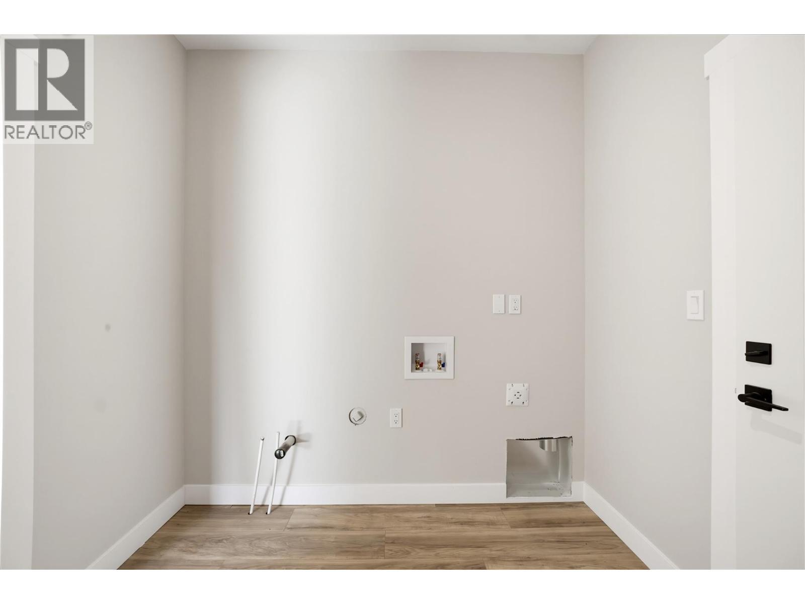 Laundry hook-up's - 186 Salmon Arm Drive, Enderby, BC