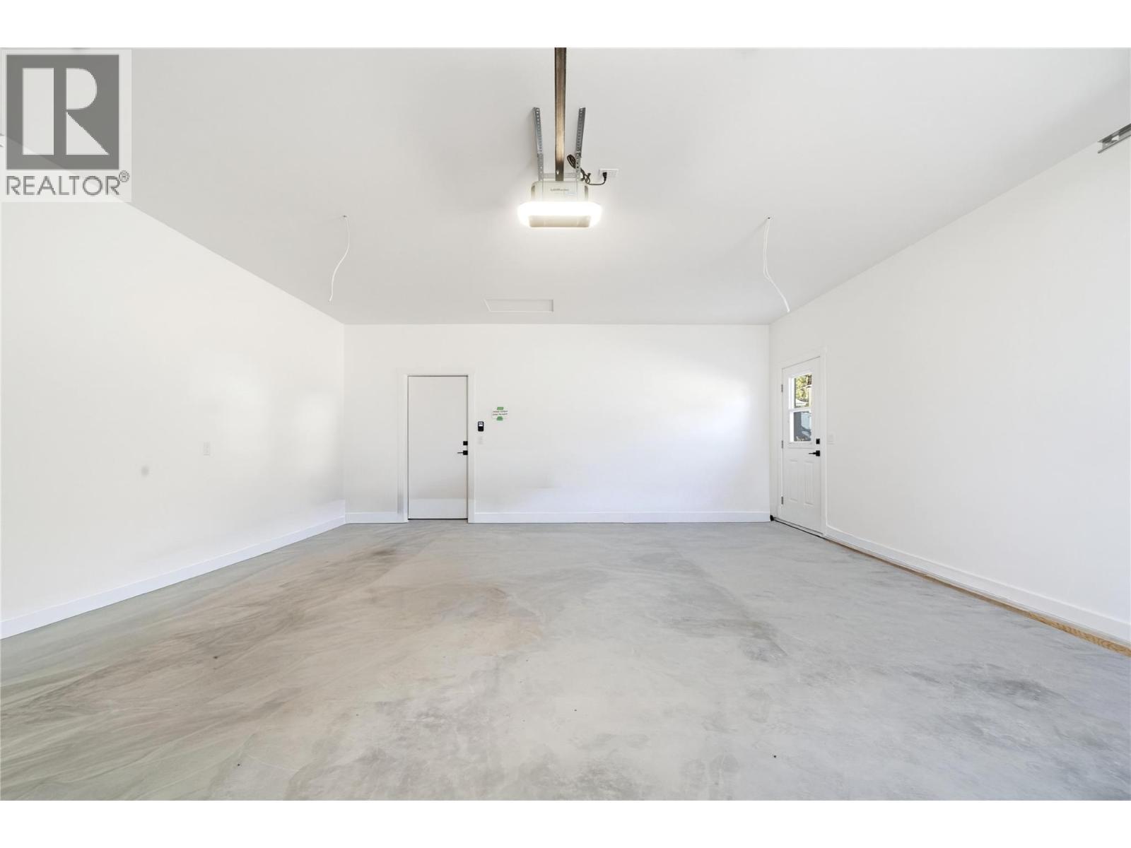Garage - 186 Salmon Arm Drive, Enderby, BC