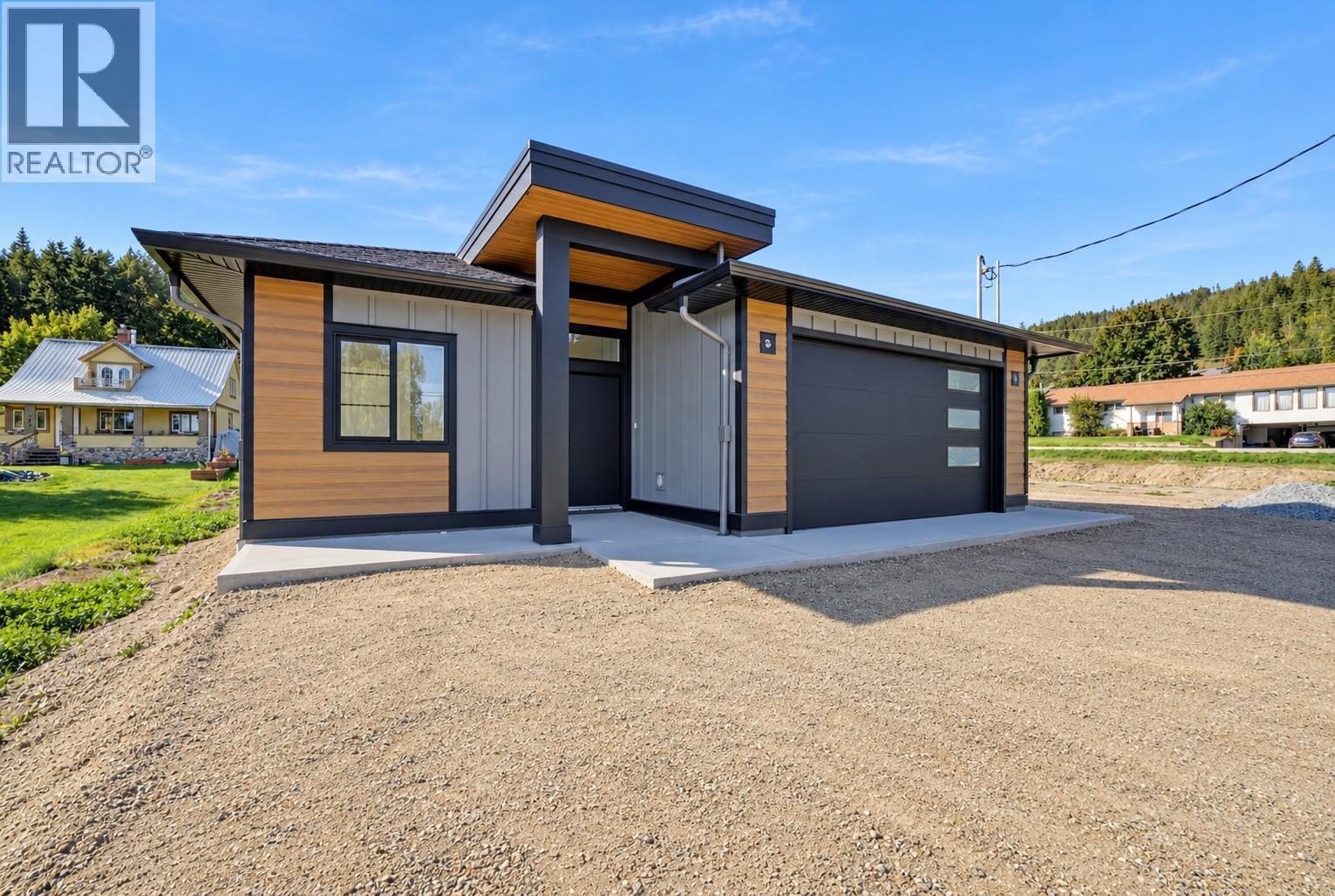 186 Salmon Arm Drive, Enderby, BC