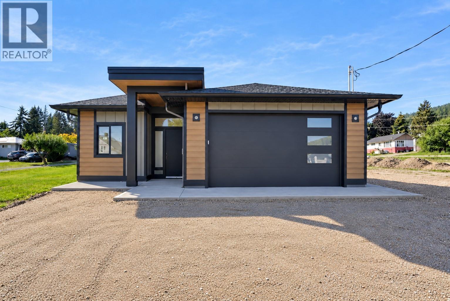 186 Salmon Arm Drive, Enderby, BC