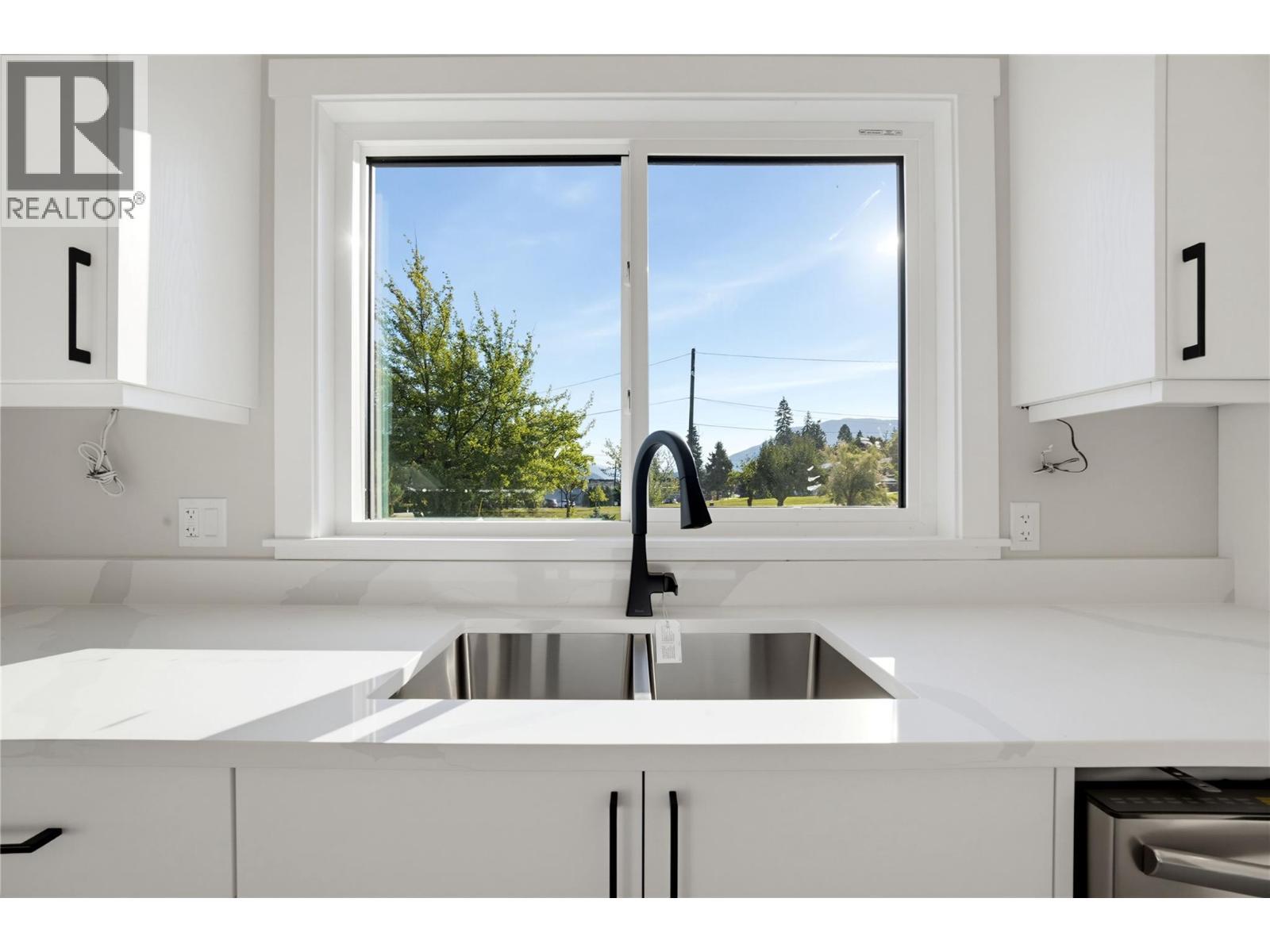 186 Salmon Arm Drive, Enderby, BC