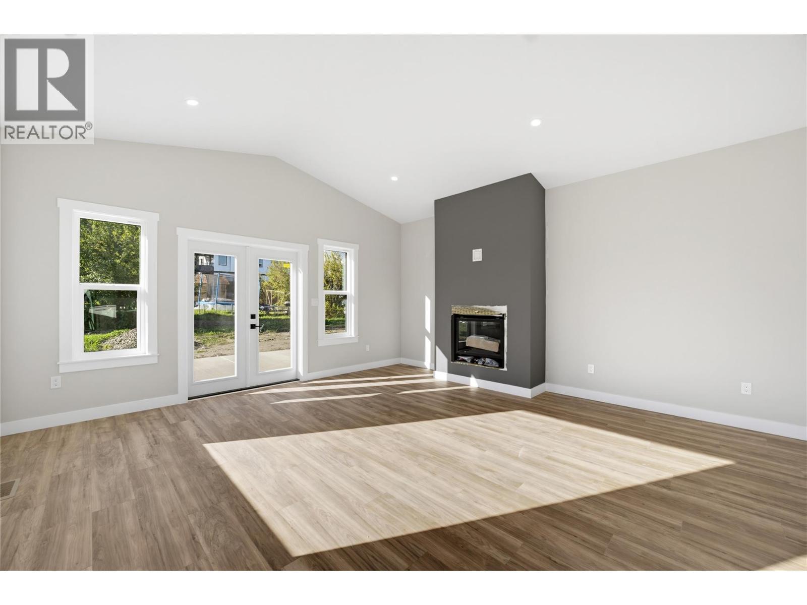 186 Salmon Arm Drive, Enderby, BC