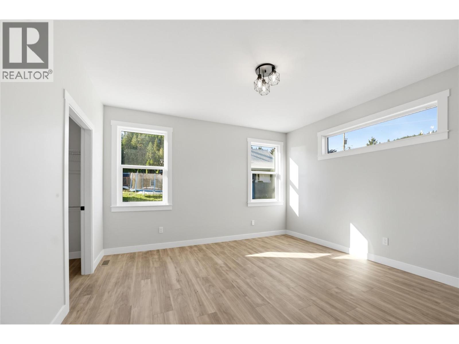 186 Salmon Arm Drive, Enderby, BC