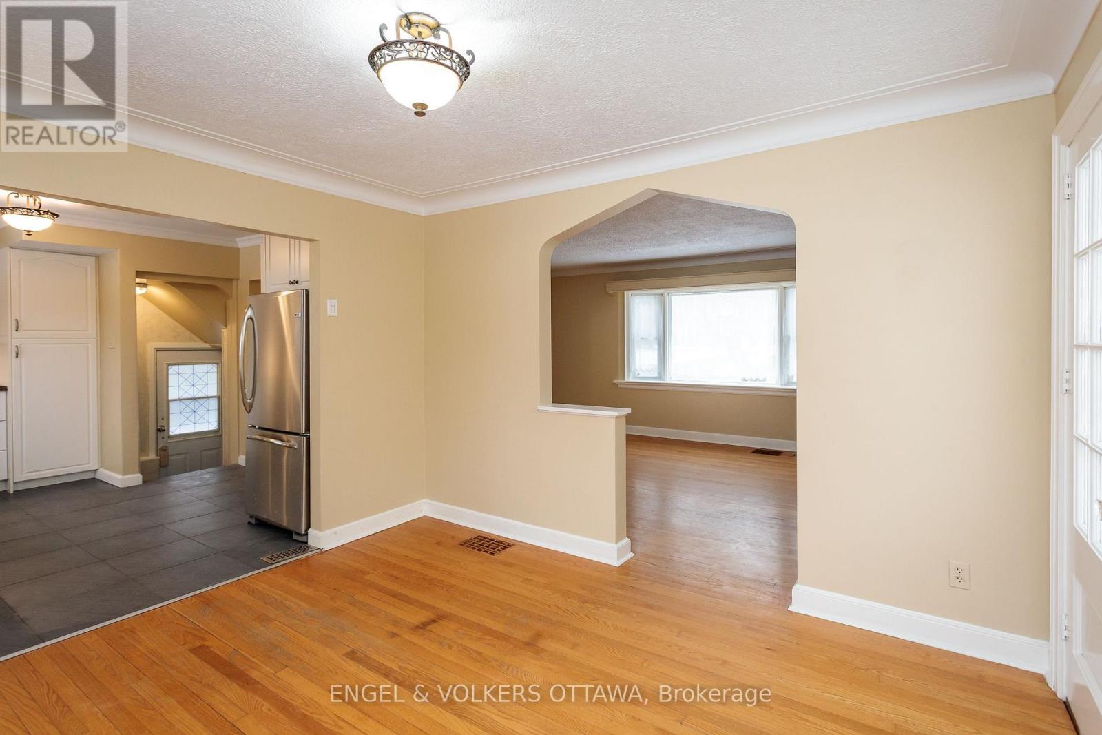 225 Pleasant Park Road, Ottawa, ON