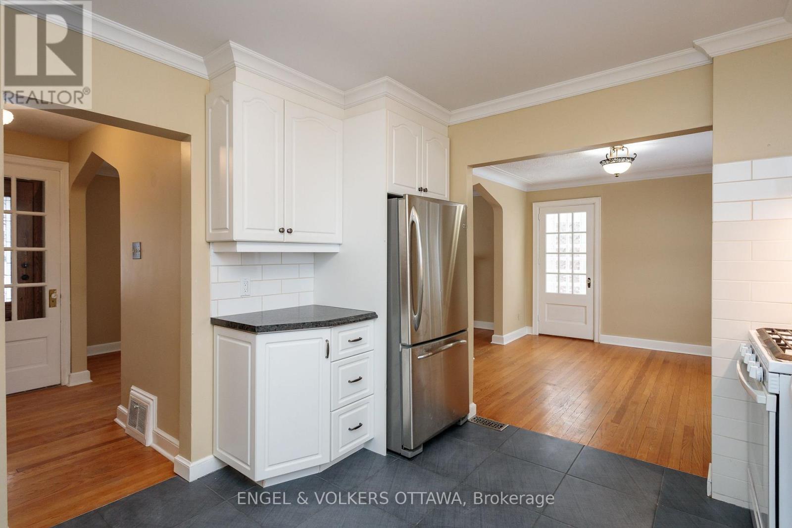 225 Pleasant Park Road, Ottawa, ON