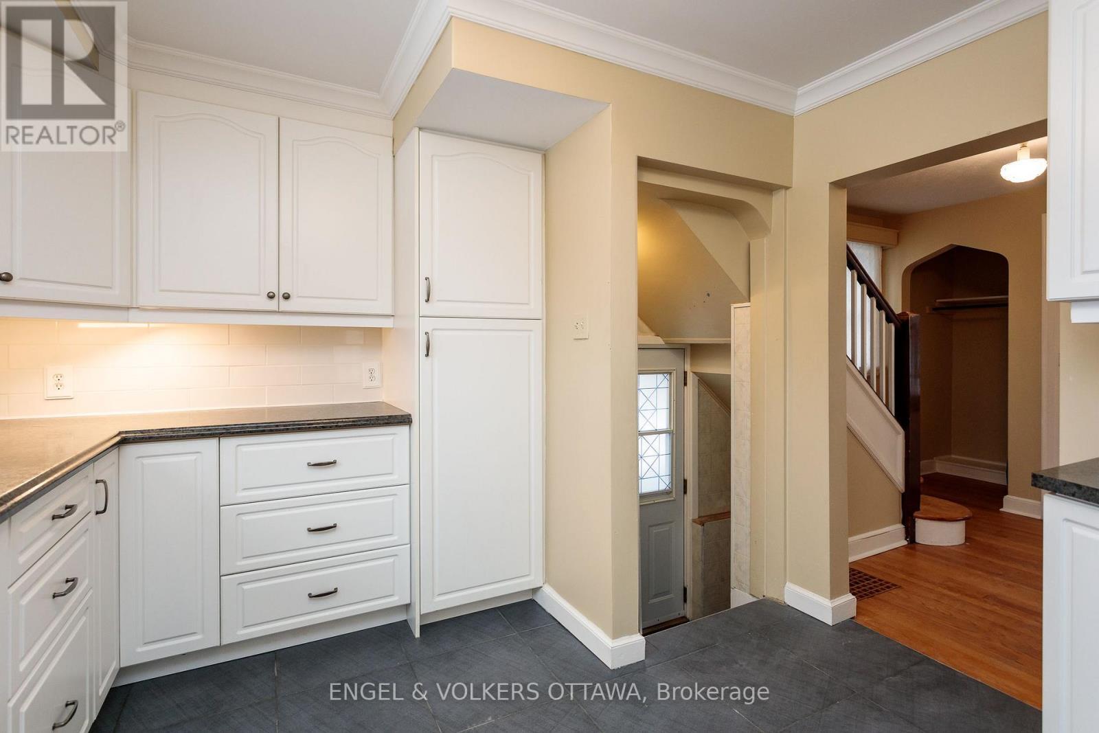 225 Pleasant Park Road, Ottawa, ON