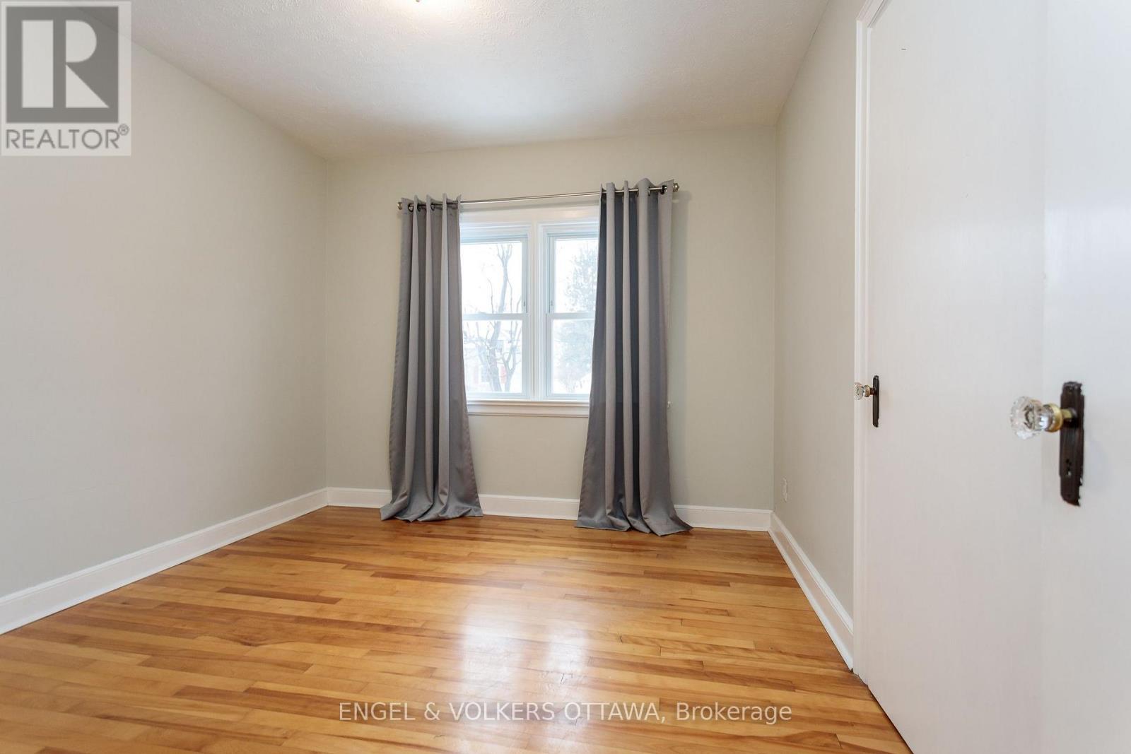 225 Pleasant Park Road, Ottawa, ON