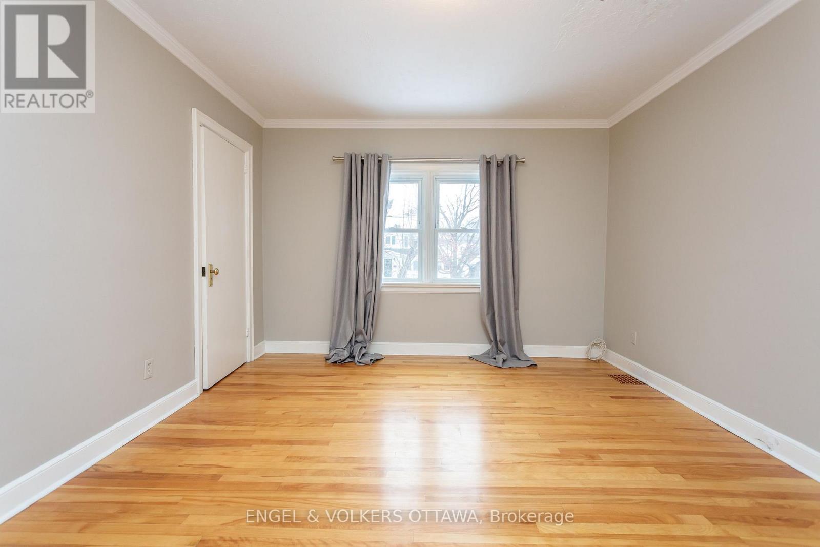 225 Pleasant Park Road, Ottawa, ON
