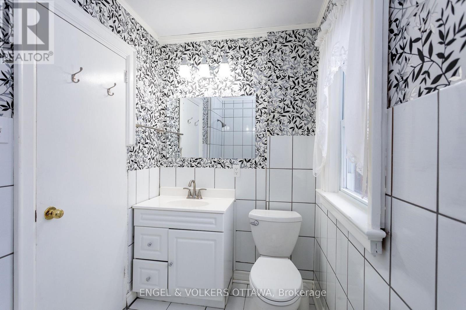 225 Pleasant Park Road, Ottawa, ON