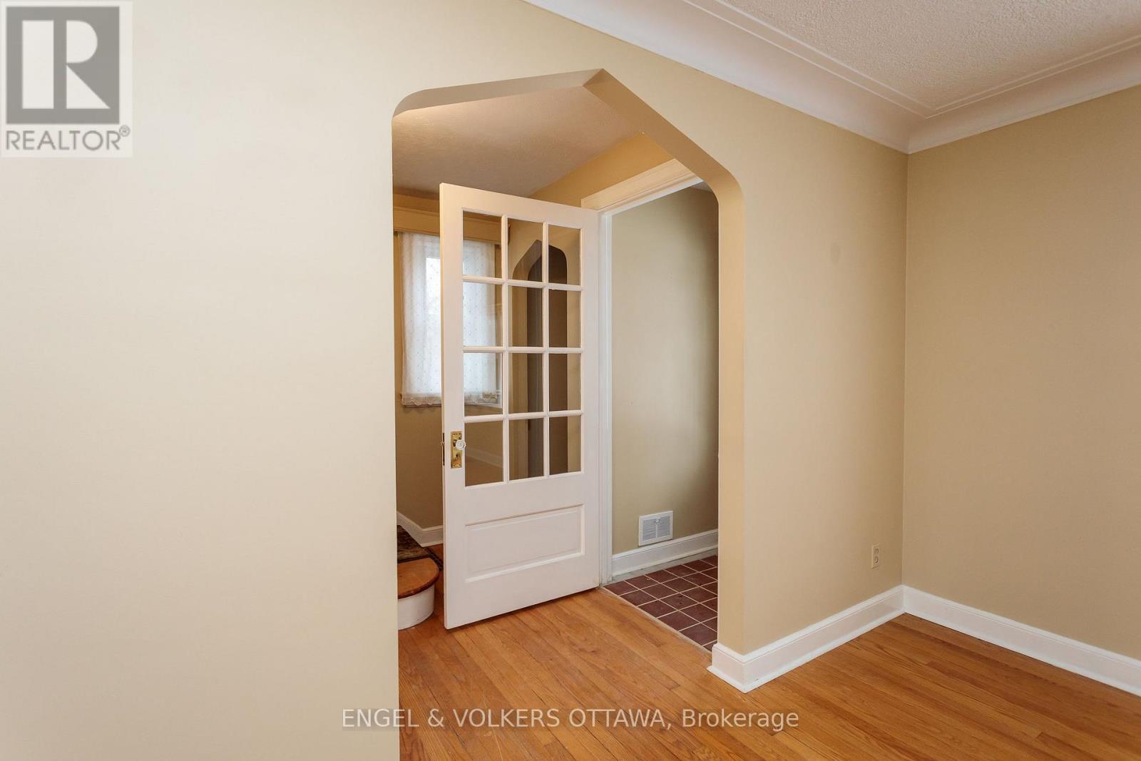 225 Pleasant Park Road, Ottawa, ON