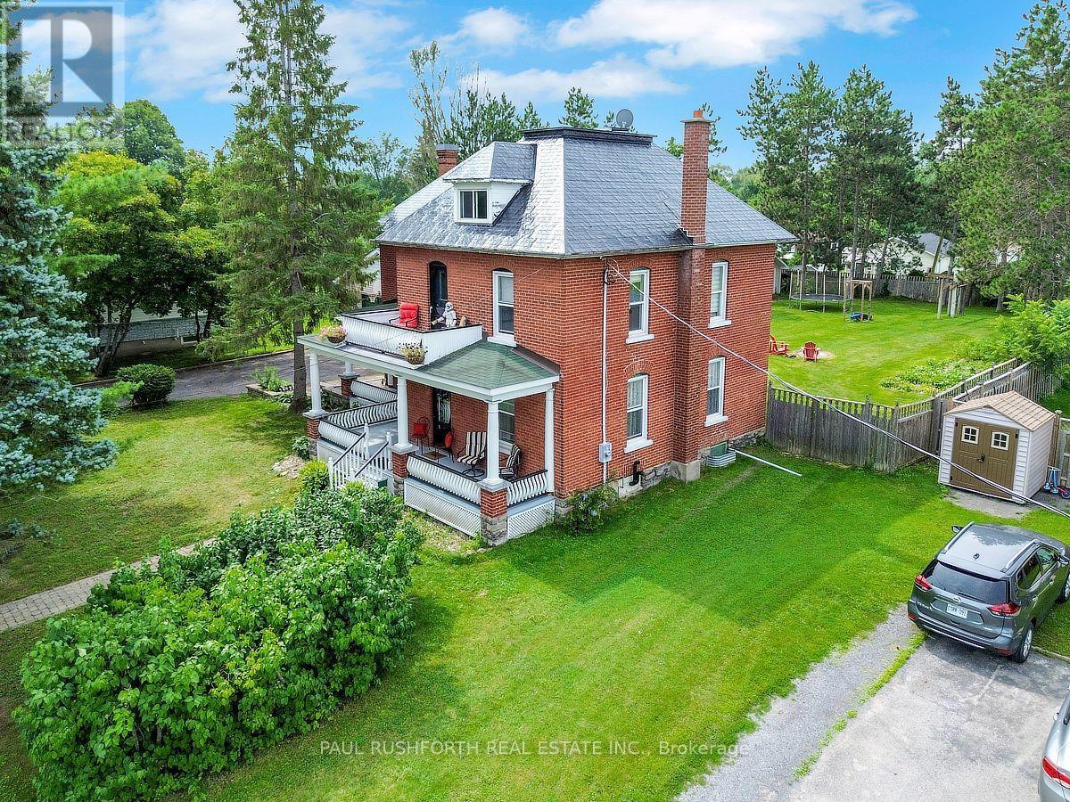 Exterior - 100 Poole Street, Mcnab/Braeside, ON