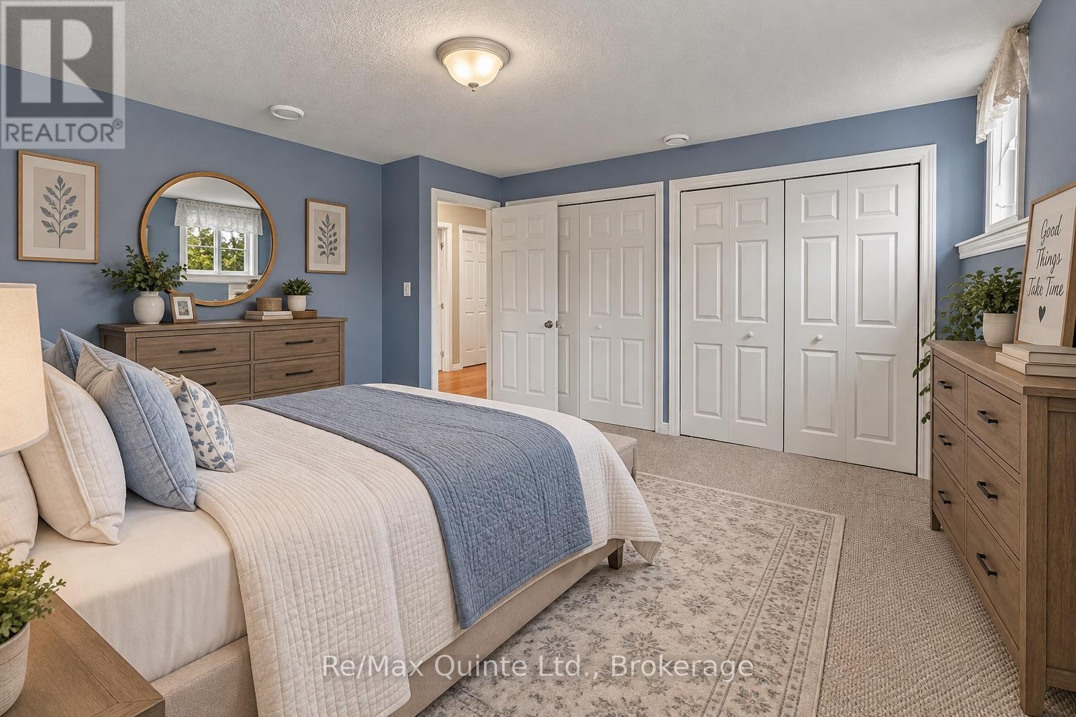 6 Chisholm Square, Belleville (Belleville Ward), ON