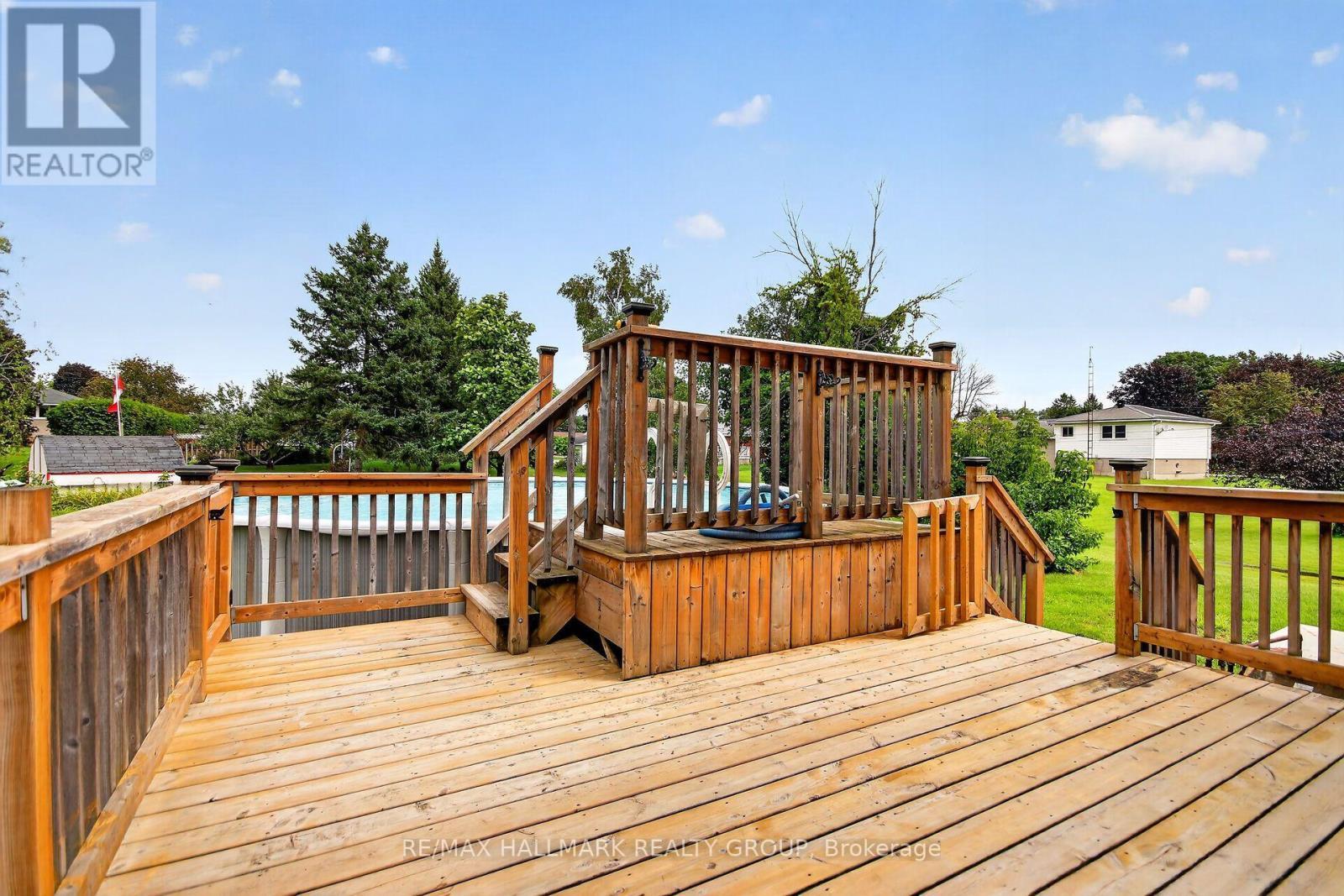 Back deck - 28 Second Street, Edwardsburgh/Cardinal, ON