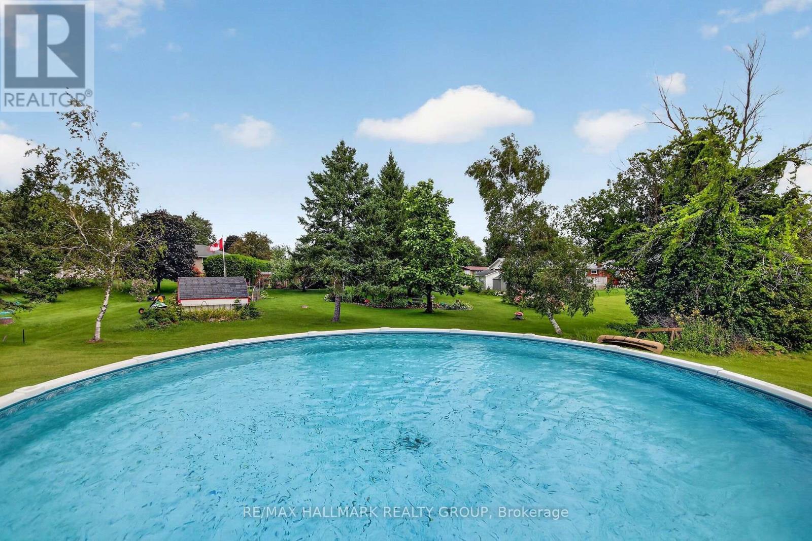 24 ft above ground heated salt water pool - 28 Second Street, Edwardsburgh/Cardinal, ON