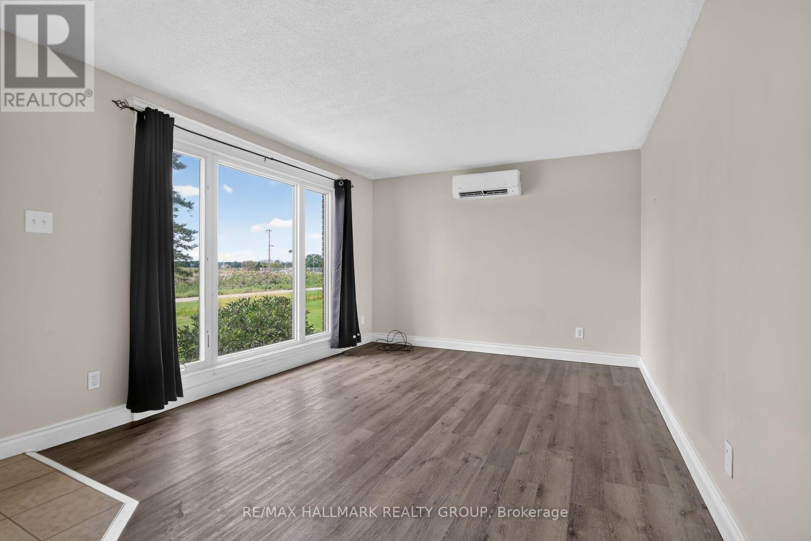 Living room - 28 Second Street, Edwardsburgh/Cardinal, ON
