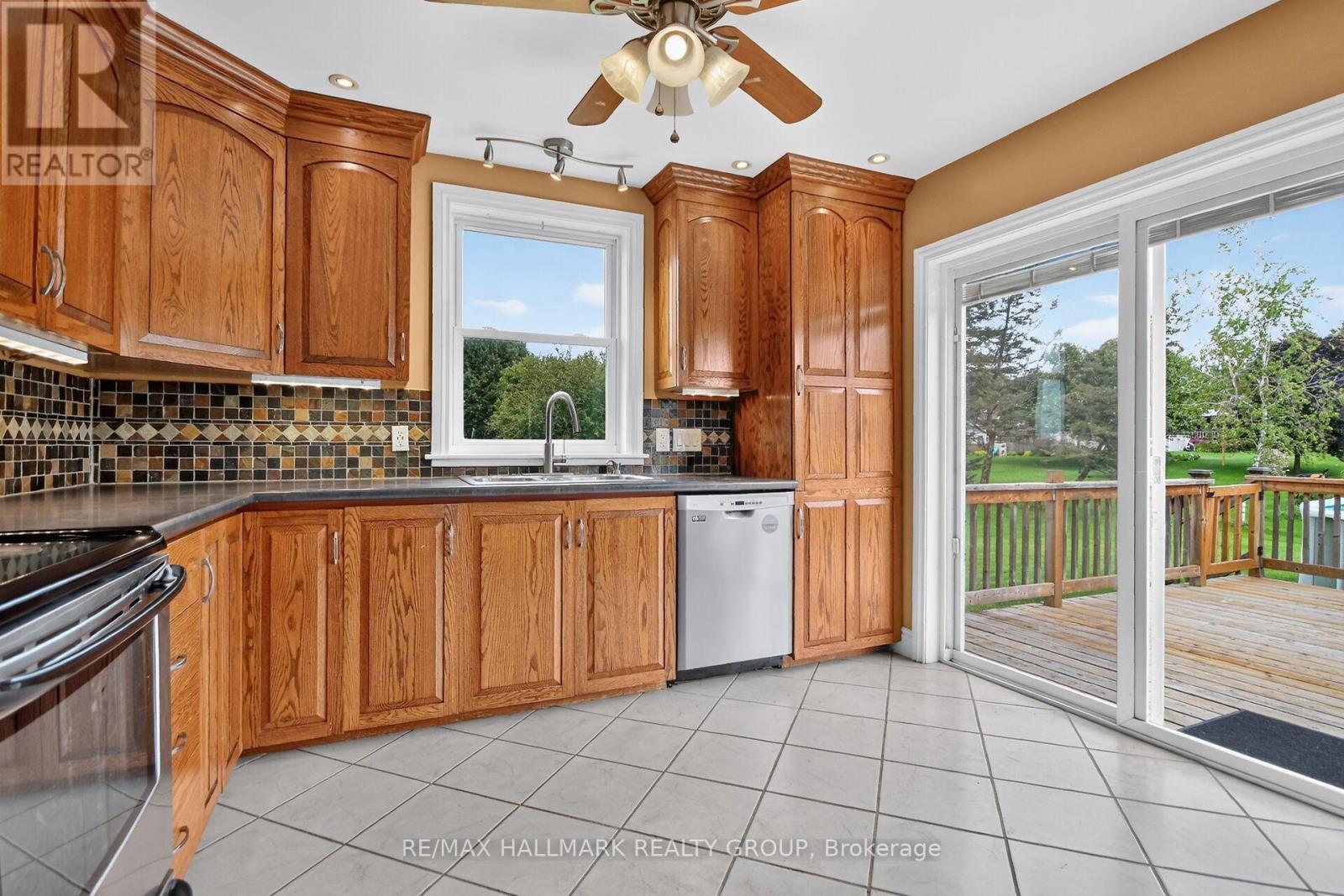Great access to the back deck - 28 Second Street, Edwardsburgh/Cardinal, ON
