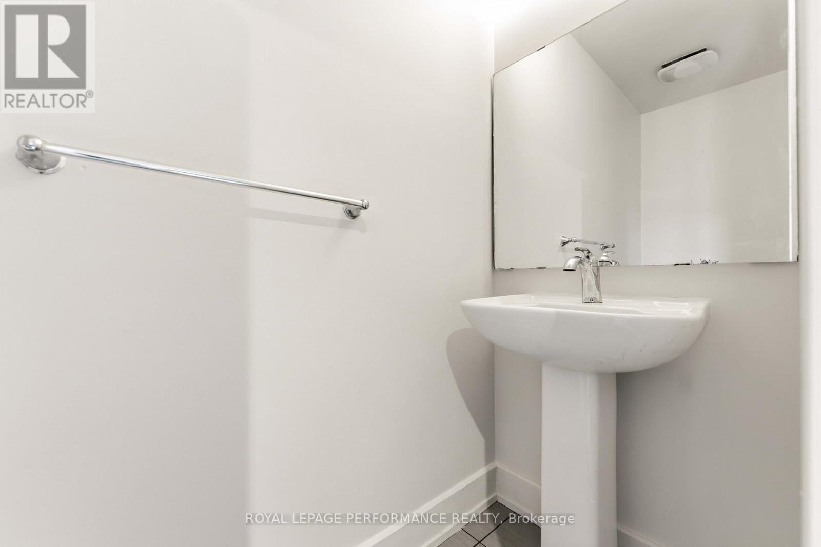 22 Bergeron Private, Ottawa, ON