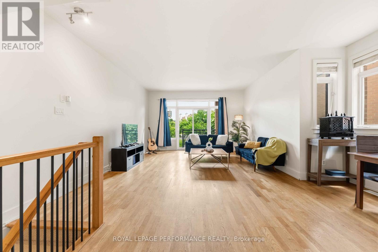 22 Bergeron Private, Ottawa, ON
