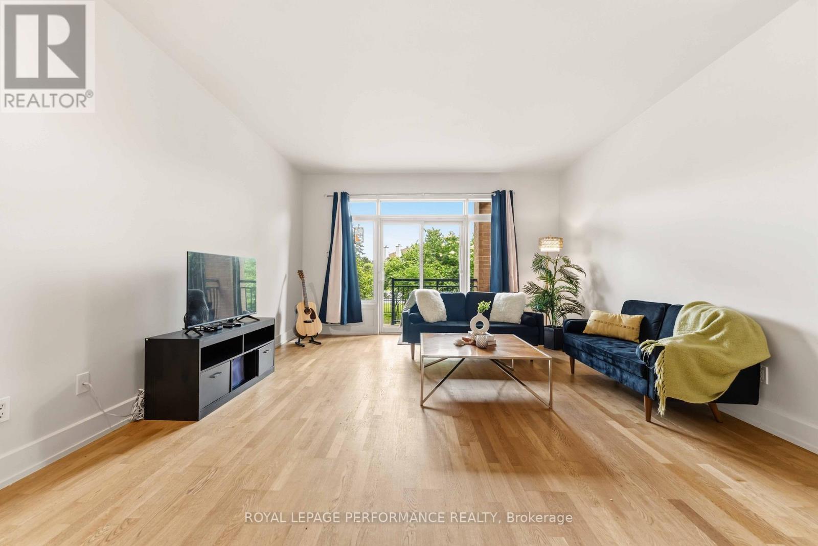 22 Bergeron Private, Ottawa, ON