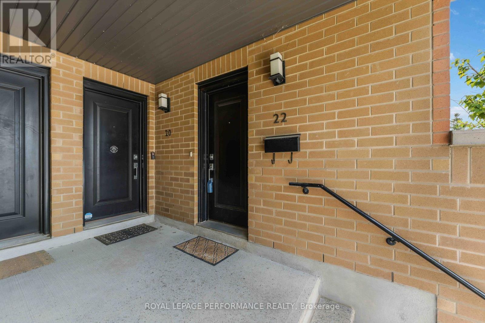 22 Bergeron Private, Ottawa, ON
