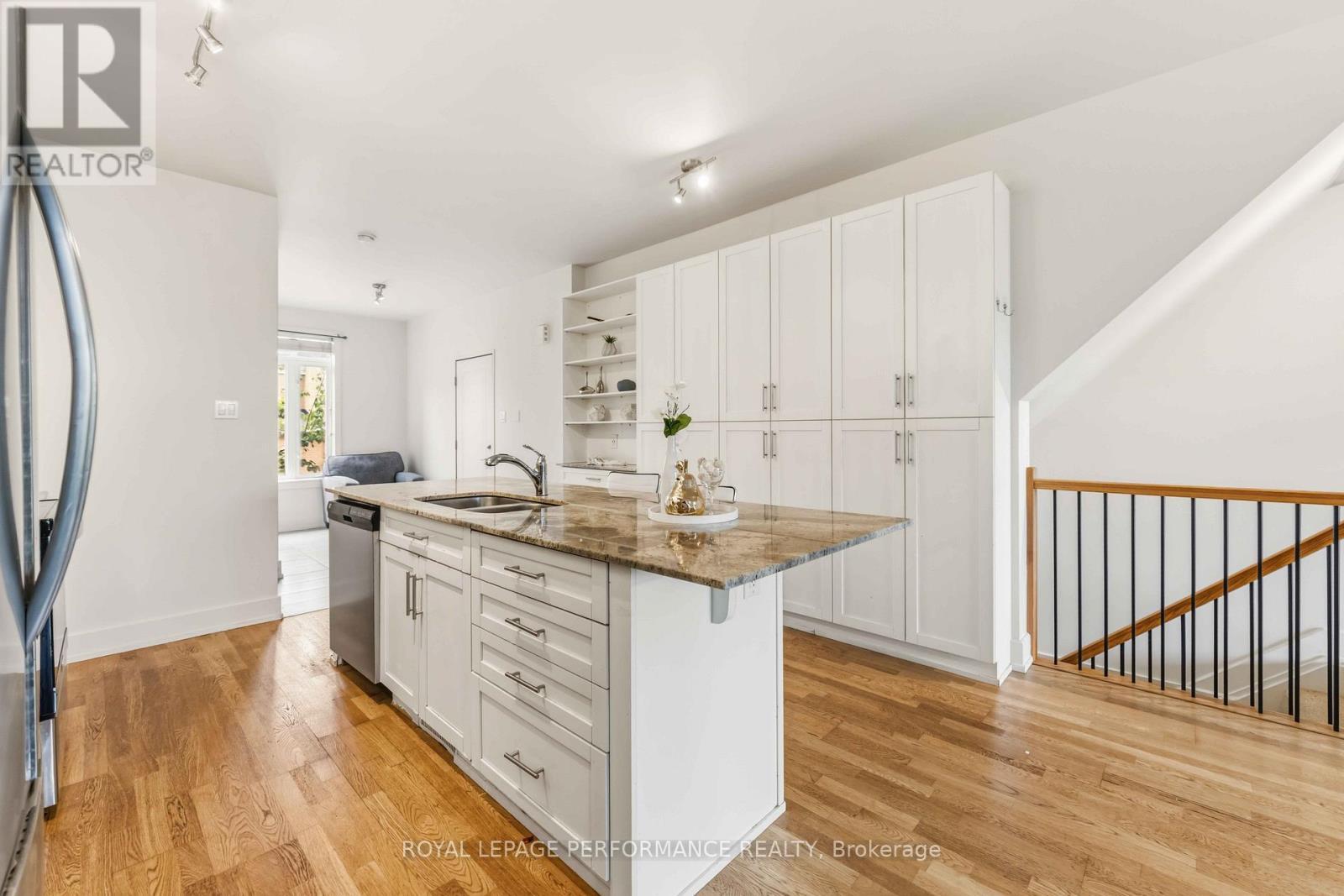 22 Bergeron Private, Ottawa, ON
