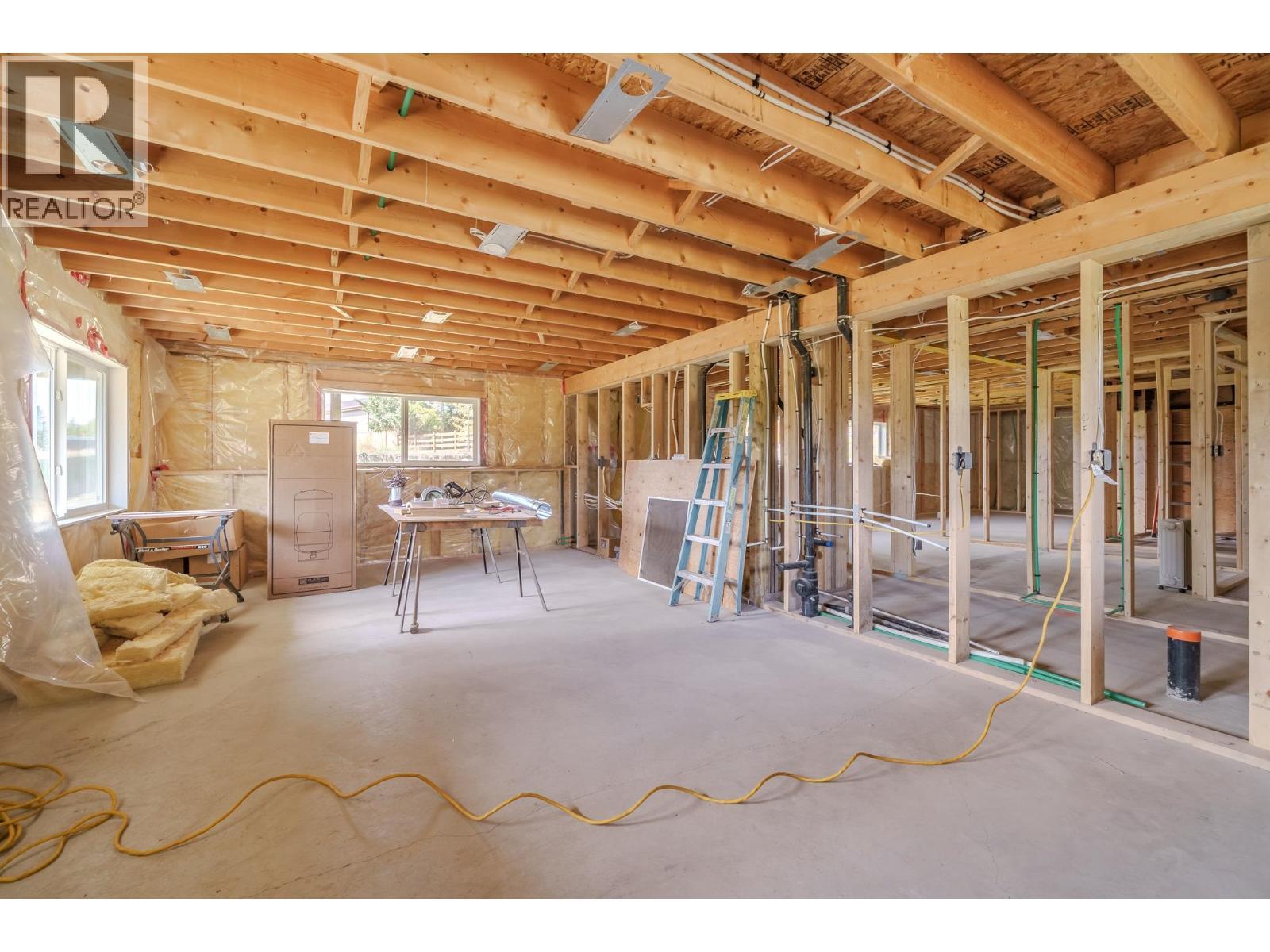 6500 Grey Crescent, 100 Mile House, BC