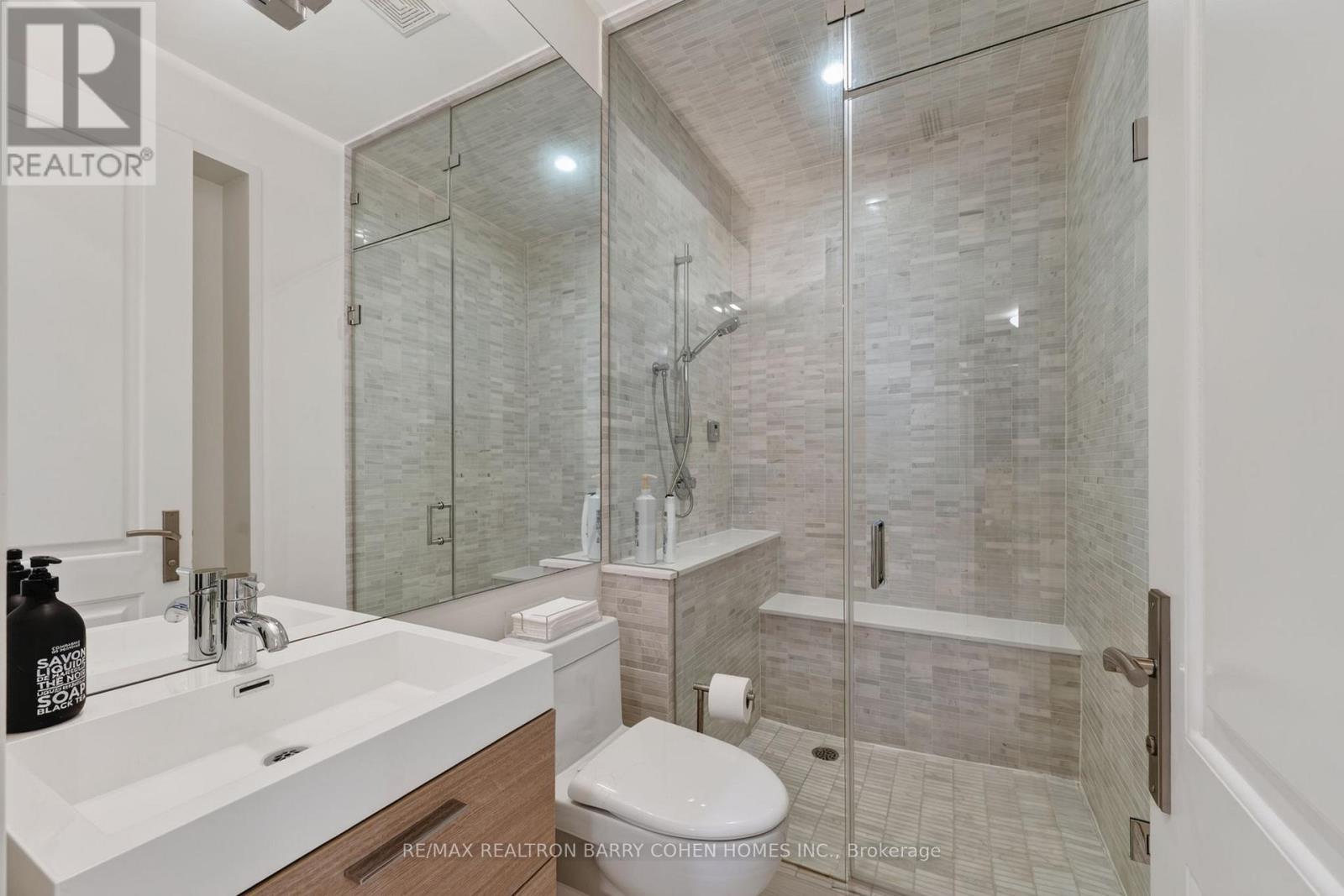 20B Woodlawn Avenue W, Toronto, ON