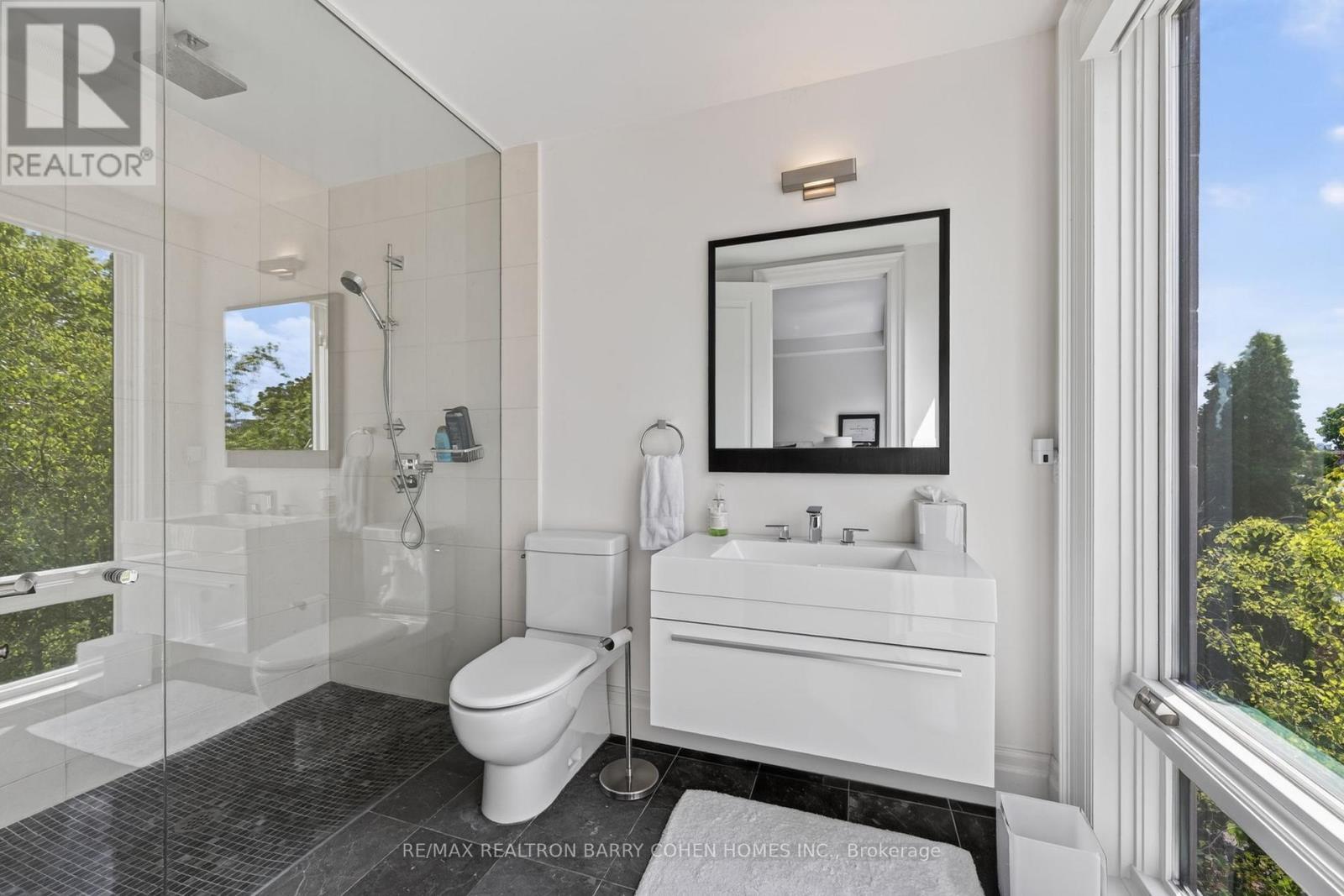 20B Woodlawn Avenue W, Toronto, ON