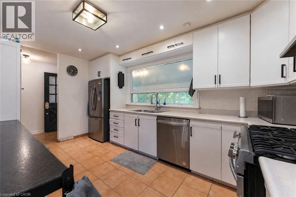 505 Patricia Drive, Oakville, ON
