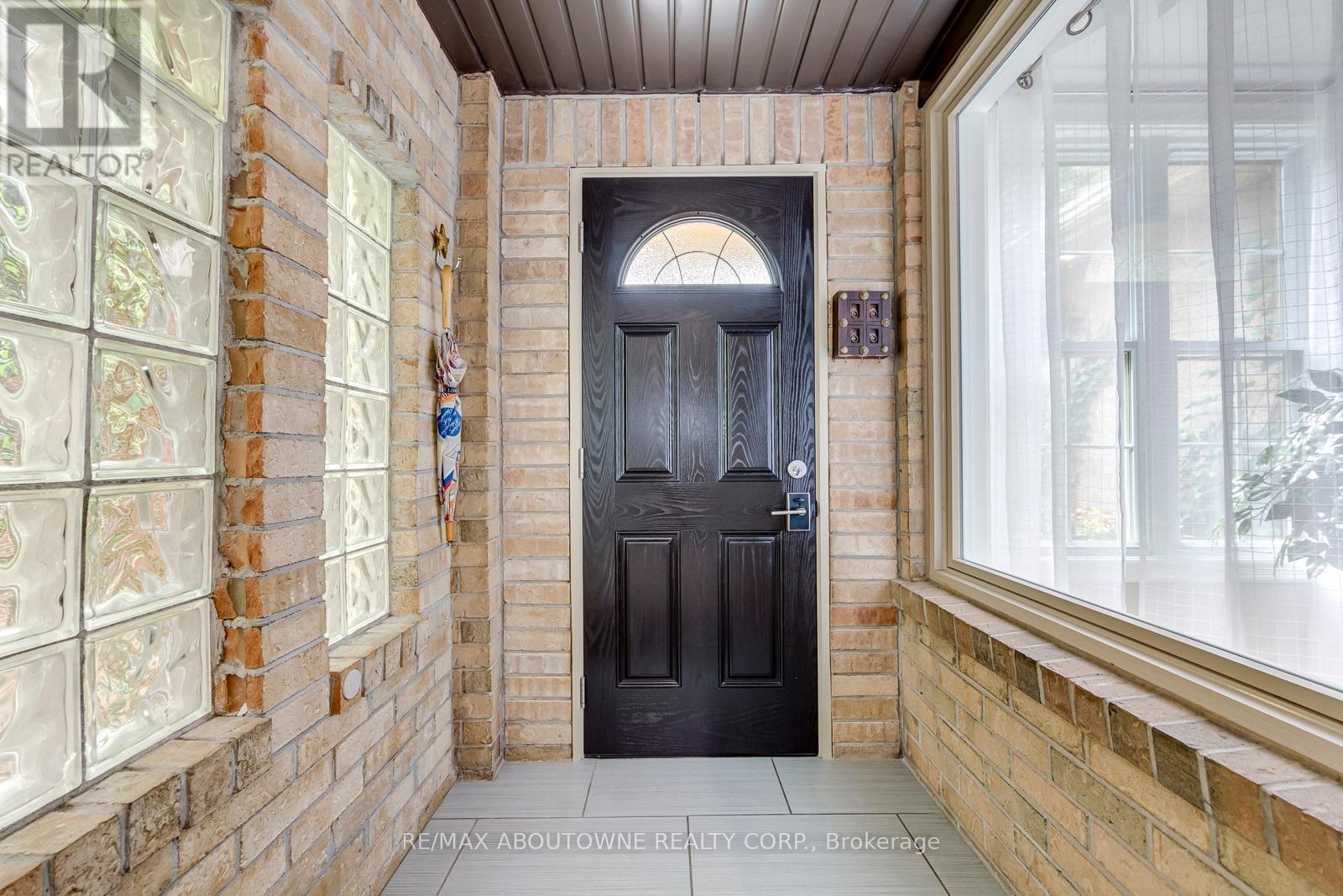1198 Potters Wheel Crescent, Oakville, ON