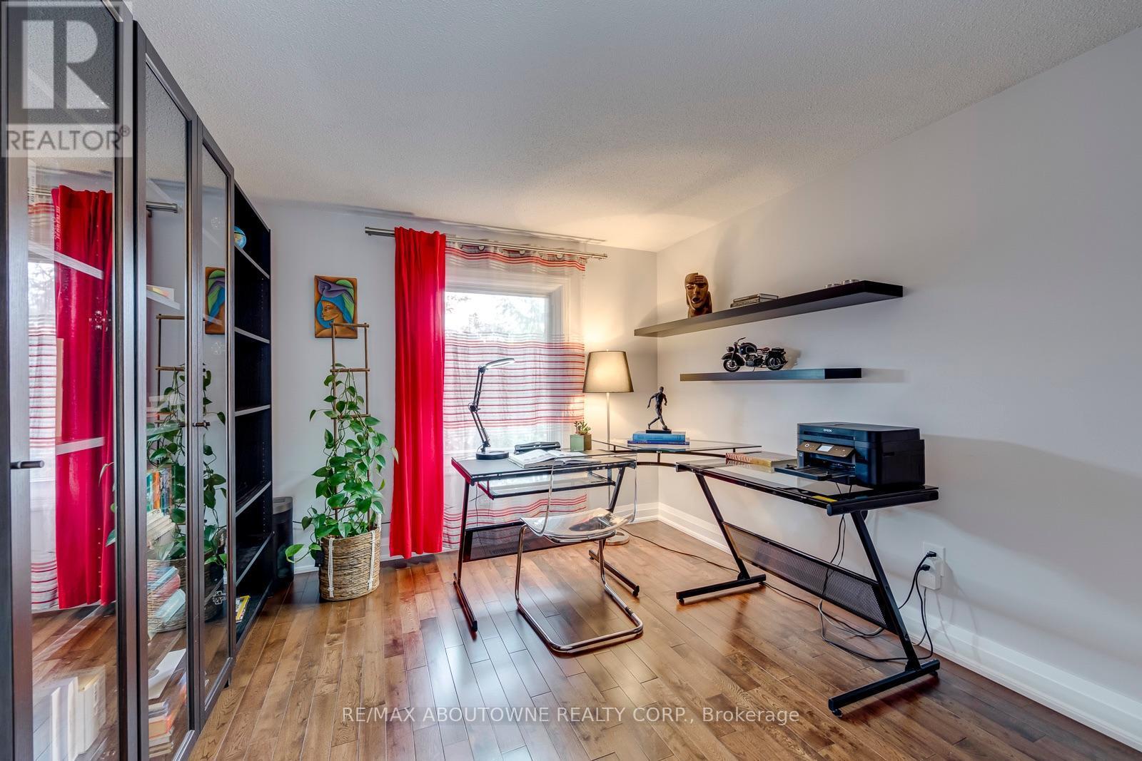1198 Potters Wheel Crescent, Oakville, ON