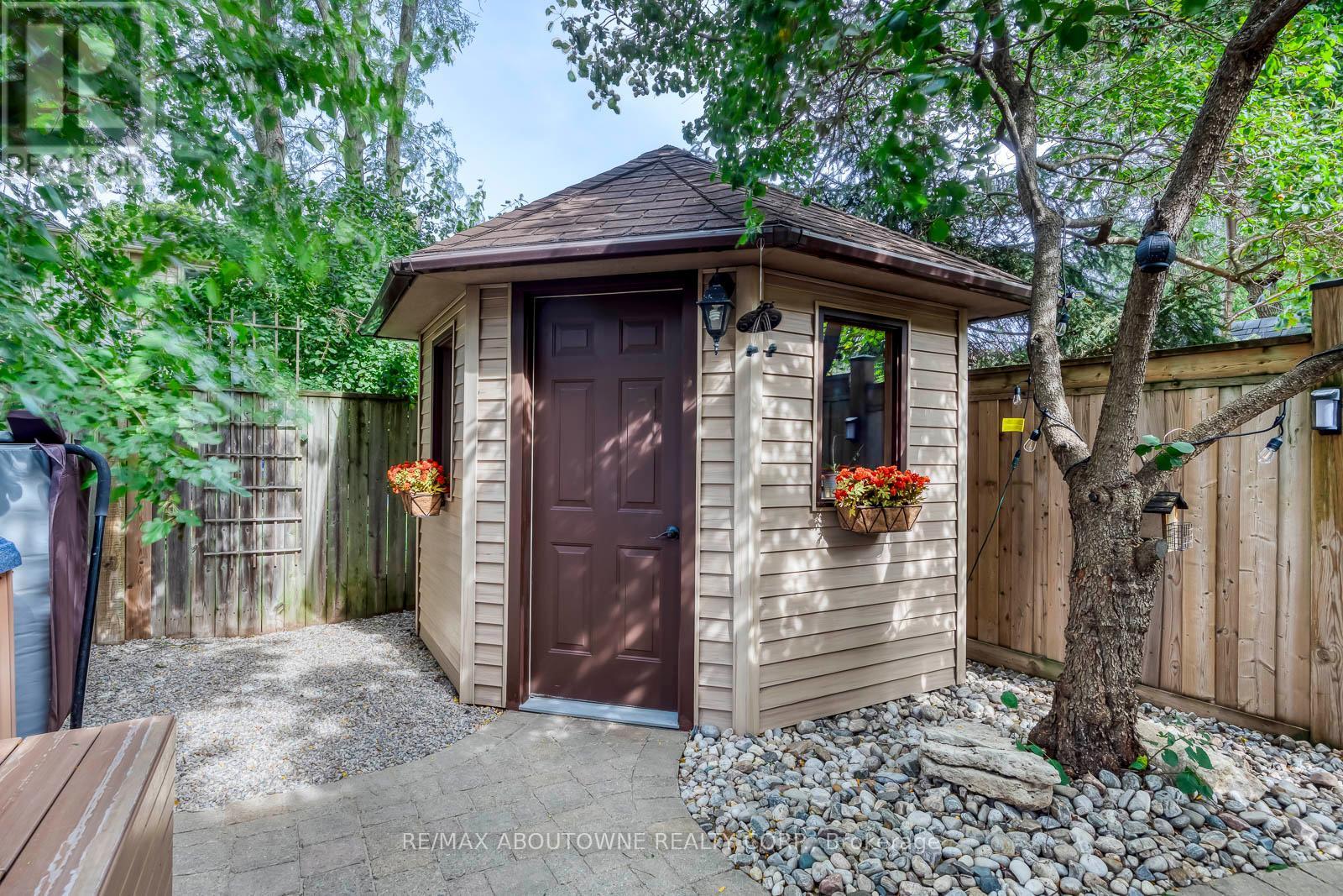 1198 Potters Wheel Crescent, Oakville, ON