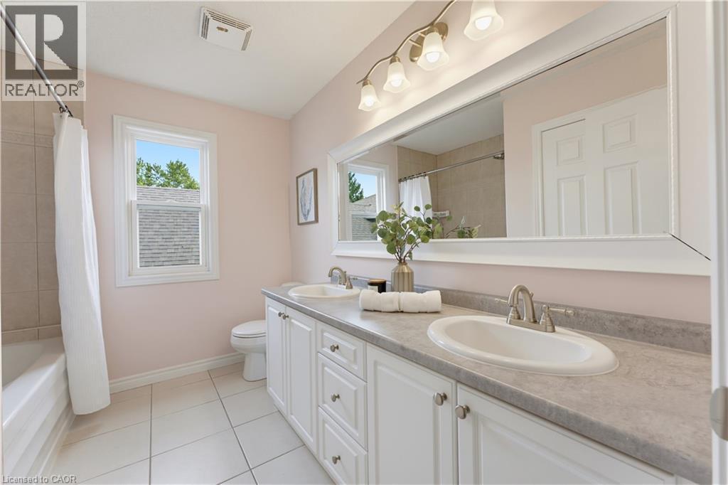 240 Woodhaven Road Unit# A, Kitchener, ON