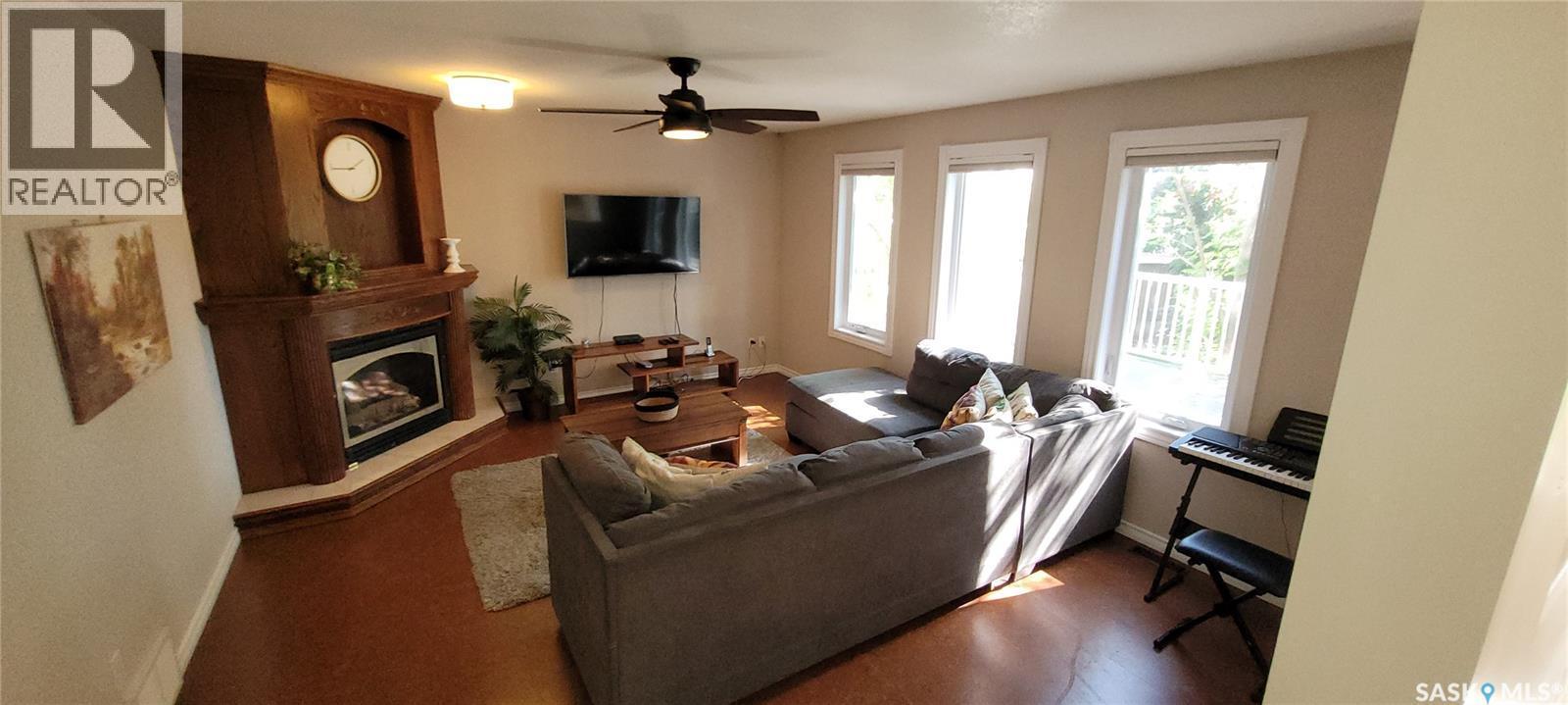 707 Emmeline Cove, Saskatoon, SK