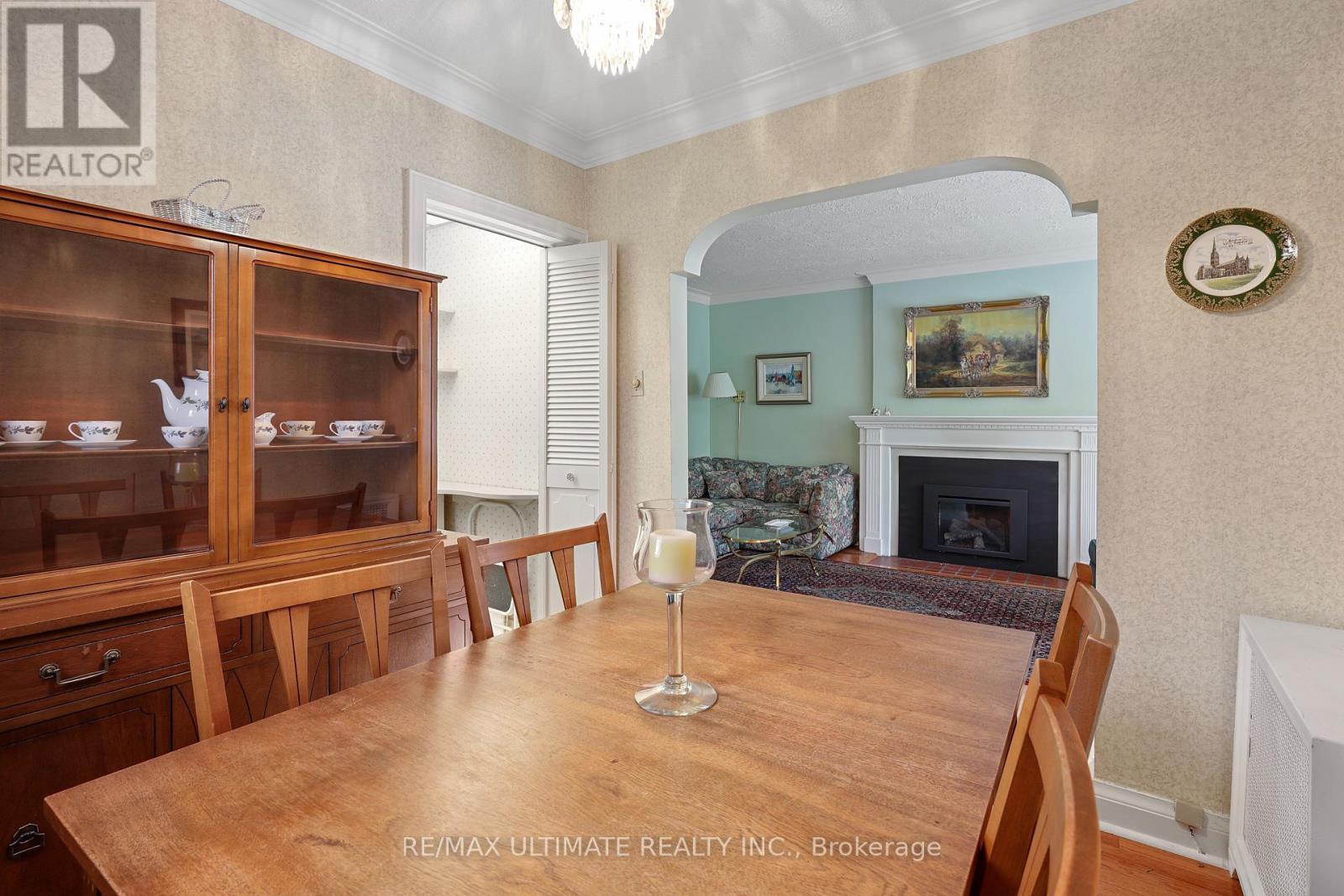 191 Glenvale Boulevard, Toronto, ON
